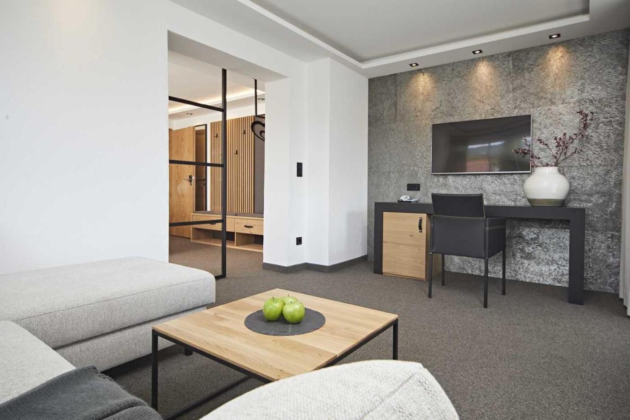 Hotel Rosenstock - Erwachsenenhotel - Adults Only 15 Plus Fischen im Allgaeu Екстериор снимка